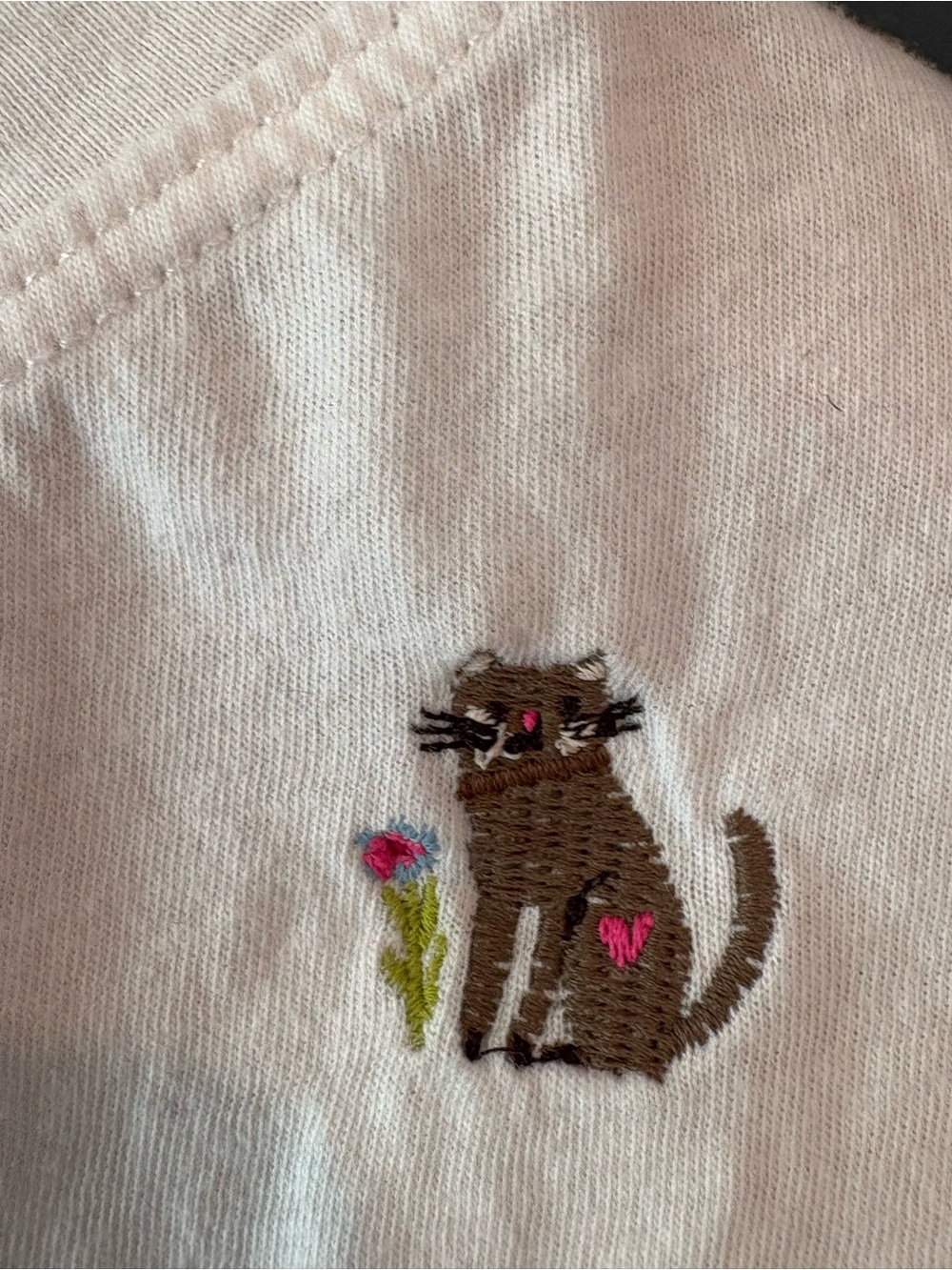 Natural Life Fave Little Things embroidered t-shirt featuring cats and dogs. - Picture 11 of 16